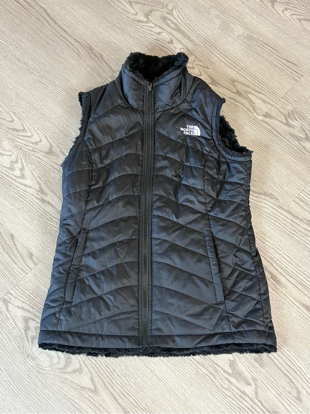 The North Face Women's Black Quilted Faux-Fur Vest